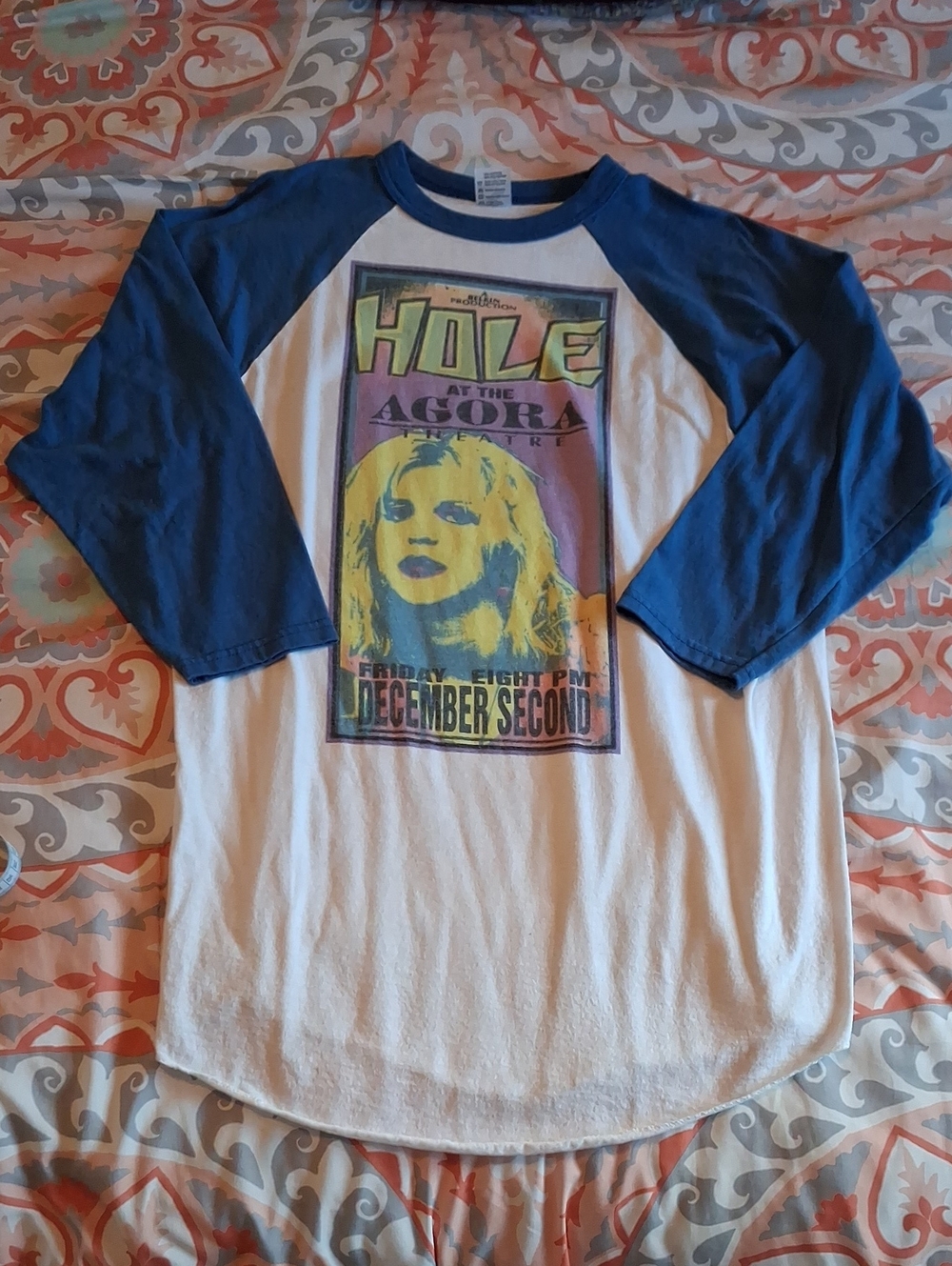 Hole Band Raglan